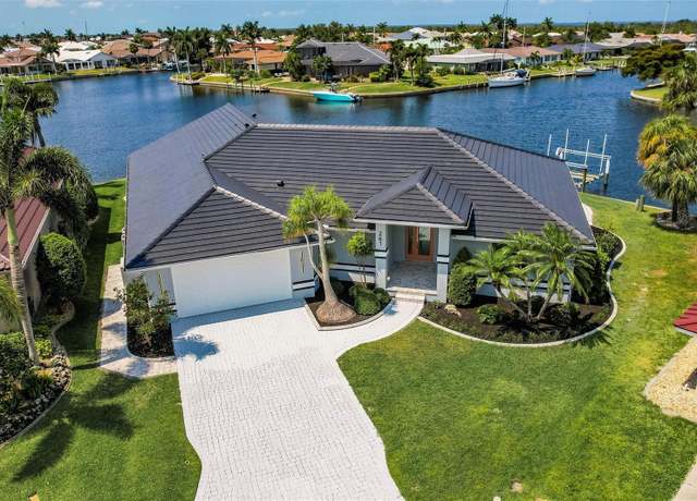 Property at 261 Venezia Ct, Punta Gorda, FL 33950, 3 beds, 3 baths