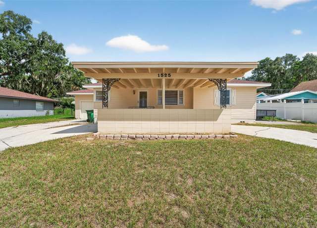 Property at 1525 N Lake Howard Dr, Winter Haven, FL 33881, 3 beds, 2 baths