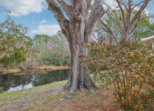 Property at 312 Brigadoon Cir #312, Leesburg, FL 34788, 2 beds, 2 baths