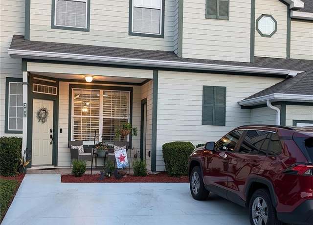 Property at 231 NE 28th Ave #207, Ocala, FL 34470, 3 beds, 2.5 baths