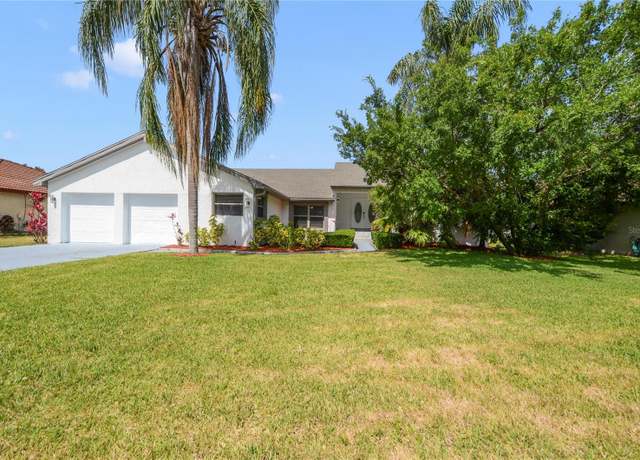 Property at 6014 Crystal View Dr, Orlando, FL 32819, 4 beds, 3 baths