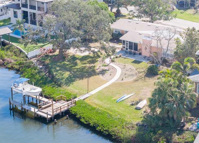 Property at 4907 W Spring Lake Dr, Tampa, FL 33629, 4 beds, 3 baths
