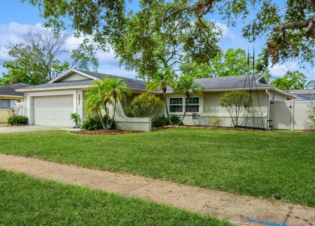 Property at 12944 98th St, Largo, FL 33773, 3 beds, 2 baths