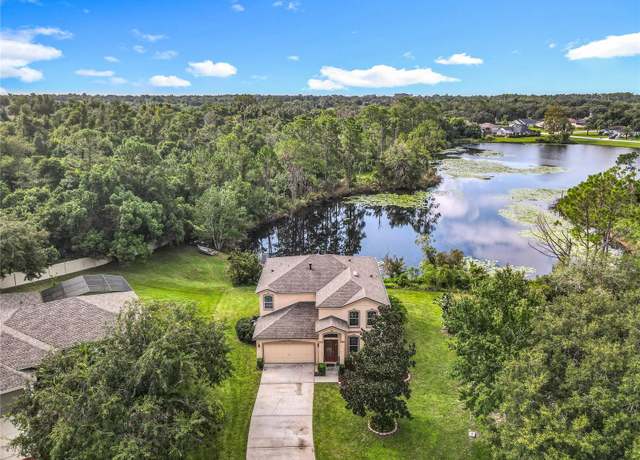 Property at 775 Mountain Ash Way, Deltona, FL 32725, 4 beds, 3 baths