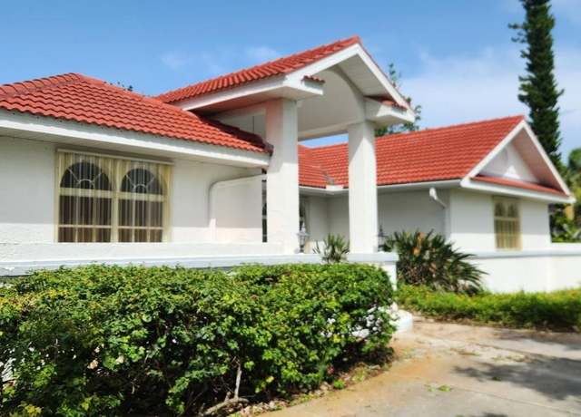 Property at 365 Capstan Dr, Placida, FL 33946, 3 beds, 2 baths