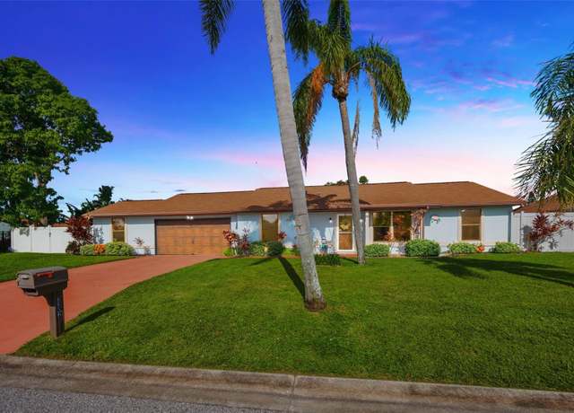 Property at 3302 69th St W, Bradenton, FL 34209, 3 beds, 2 baths