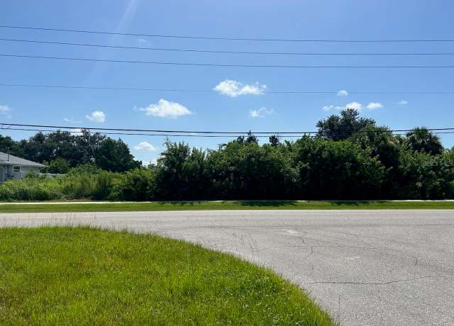 Property at 6382 Spinnaker Blvd, Englewood, FL 34224