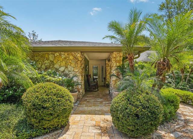 Property at 98 Wisteria Dr, Longwood, FL 32779, 2 beds, 3 baths