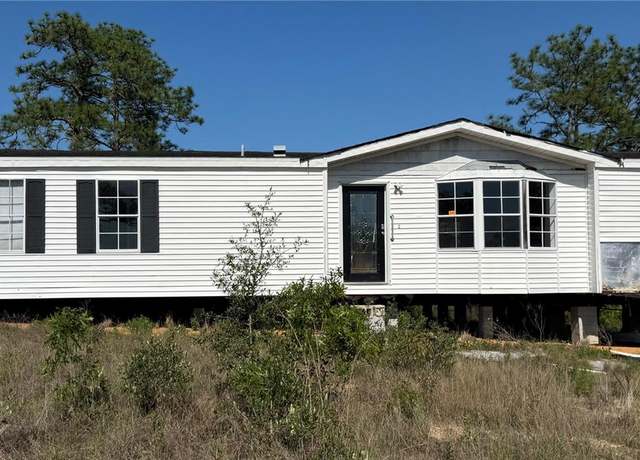 Property at 10464 Eton Rd, Brooksville, FL 34613, 3 beds, 2 baths
