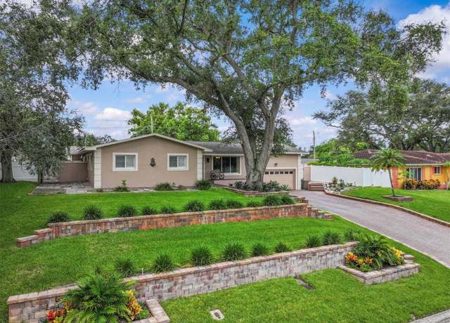 Property at 1165 Nelson St, Dunedin, FL 34698, 3 beds, 3 baths