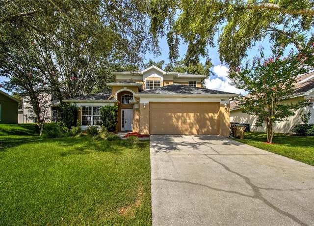 Property at 13301 Whisper Bay Dr, Clermont, FL 34711, 4 beds, 2.5 baths