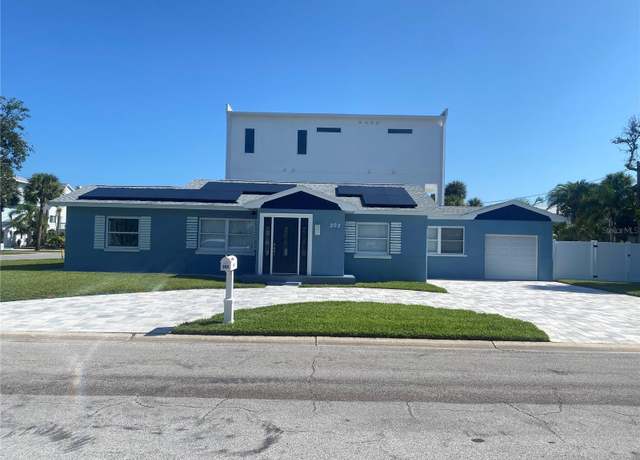 Property at 202 18th Ave, Indian Rocks Beach, FL 33785, 3 beds, 2.5 baths