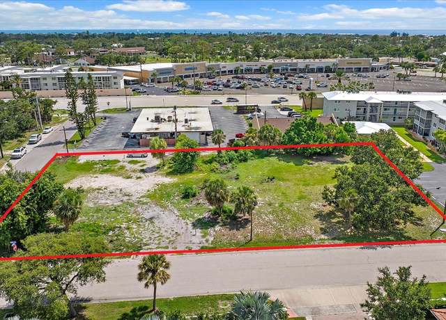 Property at 648 Guild Dr, Venice, FL 34285