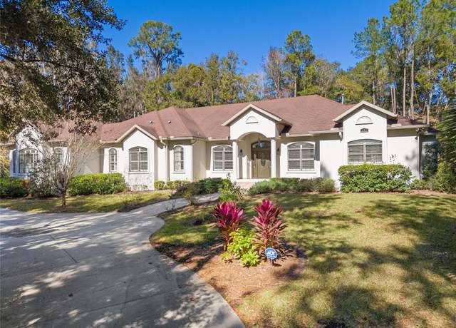 Property at 995 SW 37th Place Rd, Ocala, FL 34471, 5 beds, 4.5 baths