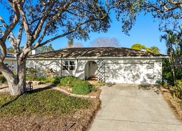 Property at 8083 Bayhaven Dr, Seminole, FL 33776, 3 beds, 2 baths