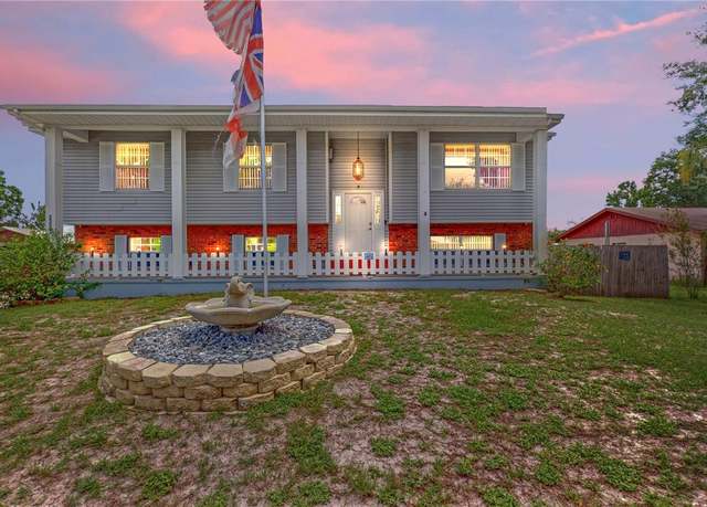 Property at 2333 Cheshire Pl, Lakeland, FL 33810, 4 beds, 3 baths