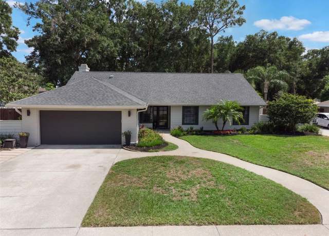 Property at 2122 Palm Crest Dr, Apopka, FL 32712, 3 beds, 2 baths