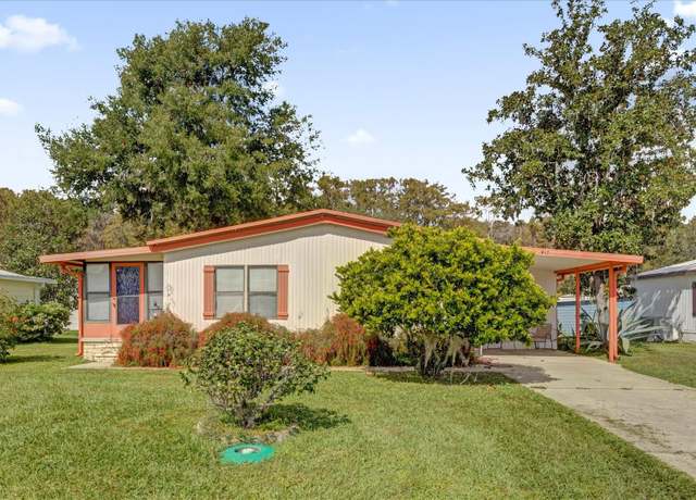 Property at 415 S Timber Trl, Wildwood, FL 34785, 2 beds, 2 baths