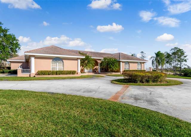 Property at 3082 Landings Ct, Haines City, FL 33844, 4 beds, 3 baths