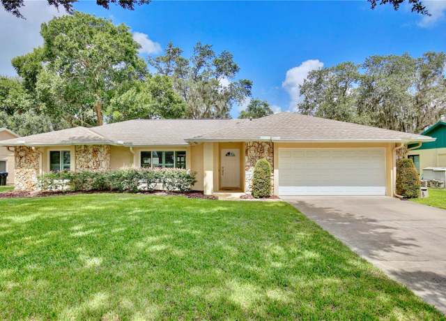 Property at 4504 Trescott Dr, Orlando, FL 32817, 3 beds, 2 baths