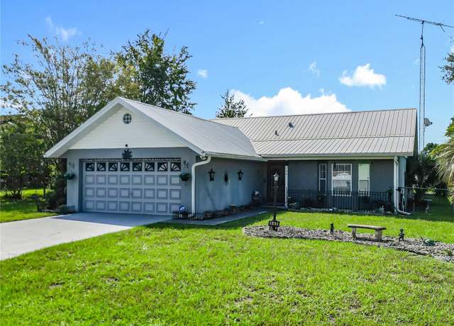 Property at 549 Silver Course Run, Ocala, FL 34472, 3 beds, 2.5 baths