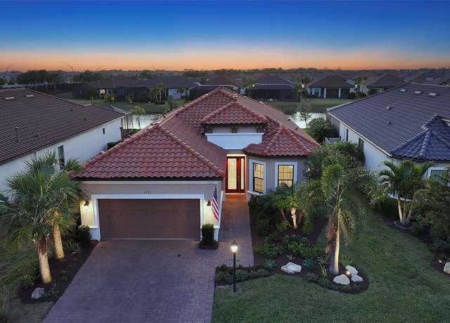 Property at 4730 Zeno Ct, Bradenton, FL 34211, 3 beds, 3.5 baths