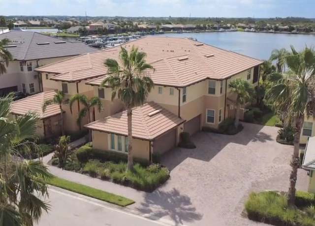 Property at 1241 Riverscape St Unit B, Bradenton, FL 34208, 3 beds, 2 baths
