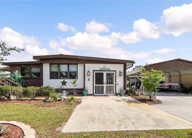 Property at 965 CR 461, Lake Panasoffkee, FL 33538, 2 beds, 2 baths