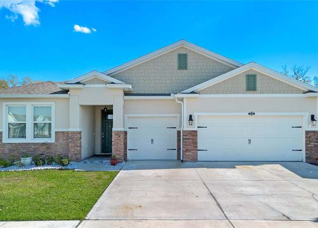 Property at 1636 Barberry Dr, Kissimmee, FL 34744, 4 beds, 3.5 baths