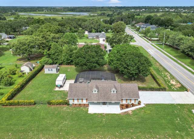 Property at 15650 Catherine Cir, Groveland, FL 34736, 3 beds, 2 baths