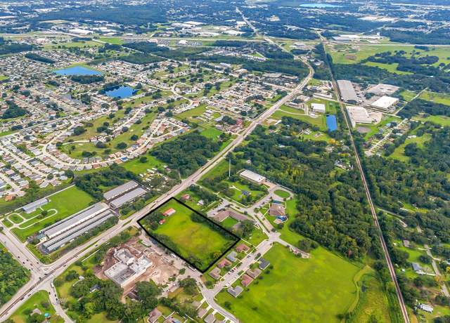 Property at 3720 Kathleen Rd, Lakeland, FL 33810, 3 beds, 2 baths