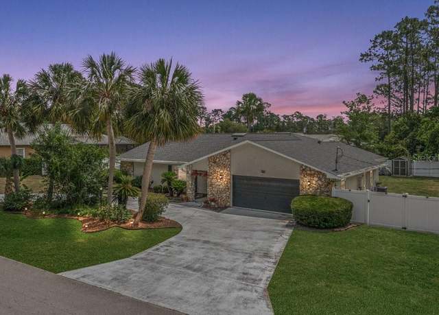 Property at 42 Boxwood Ln, Palm Coast, FL 32137, 5 beds, 2 baths