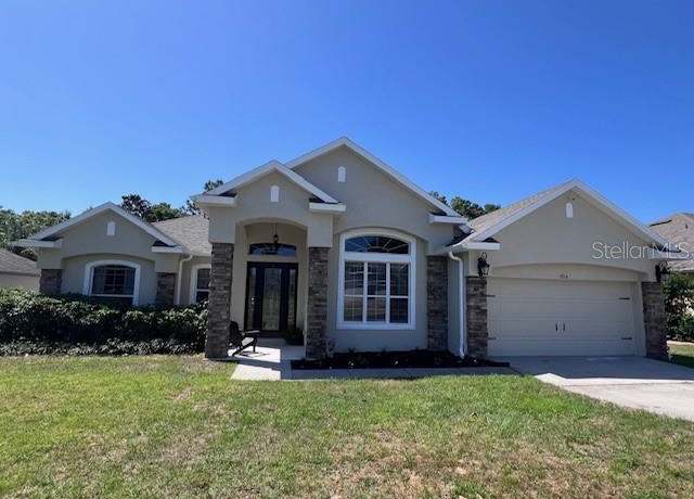 Property at 326 Crystal Pond Ave, Deland, FL 32720, 3 beds, 2.5 baths