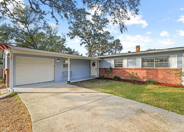 Property at 910 Edgedale Cir, Brandon, FL 33510, 3 beds, 2 baths