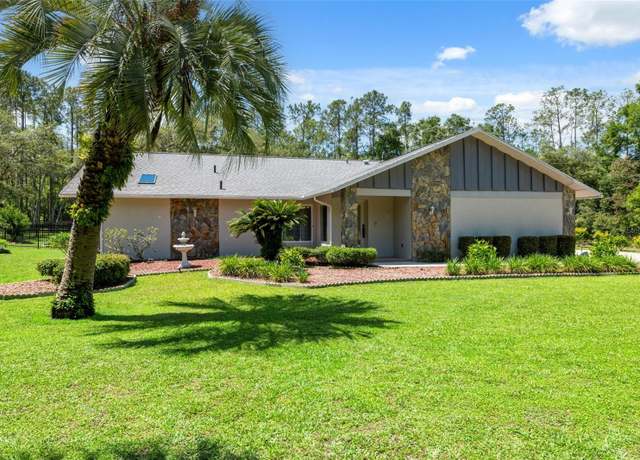Property at 1212 W Redding St, Hernando, FL 34442, 3 beds, 2 baths