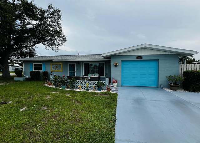 Property at 453 Sandlewood Dr, Venice, FL 34293, 2 beds, 2 baths