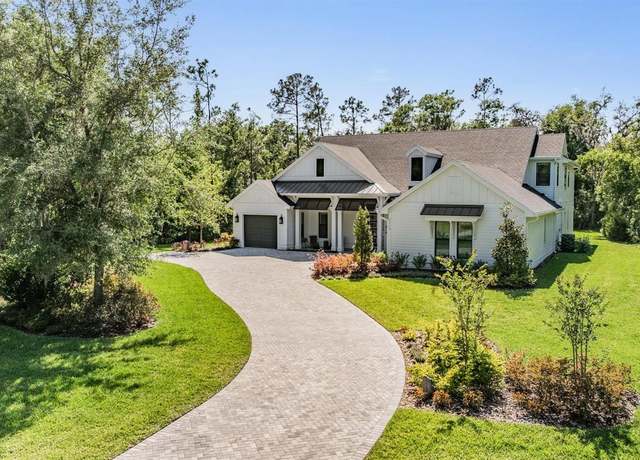 Property at 17712 Royal Eagle Ln, Lutz, FL 33549, 5 beds, 4 baths