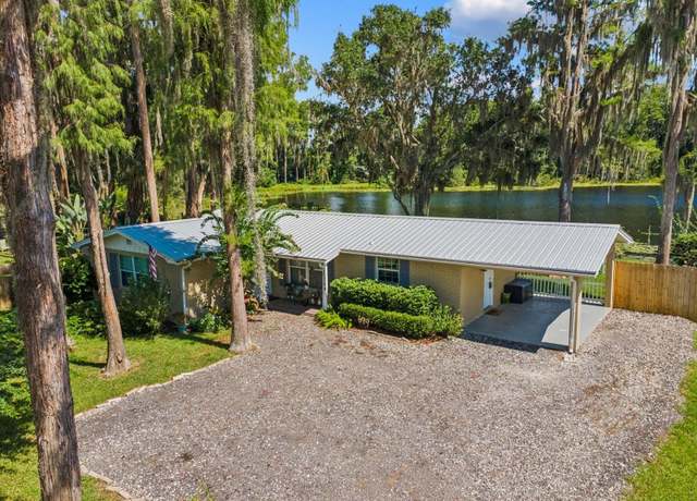 Property at 20704 Preston Ln, Lutz, FL 33558, 2 beds, 1 bath
