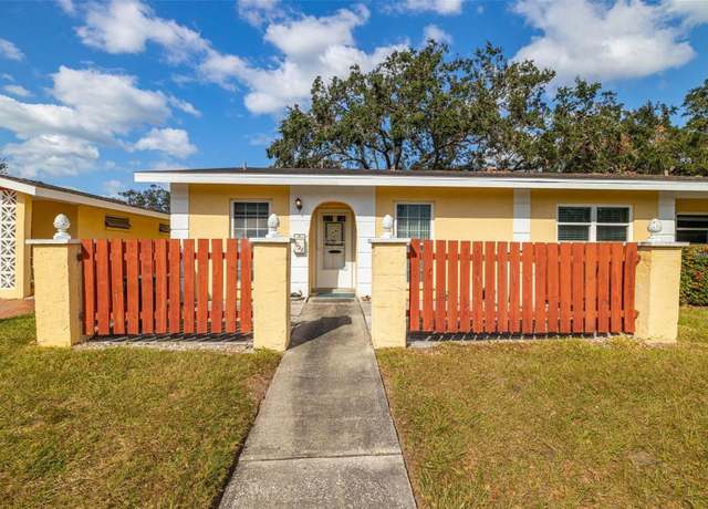 Property at 1022 DE Soto Dr, Dunedin, FL 34698, 2 beds, 2 baths
