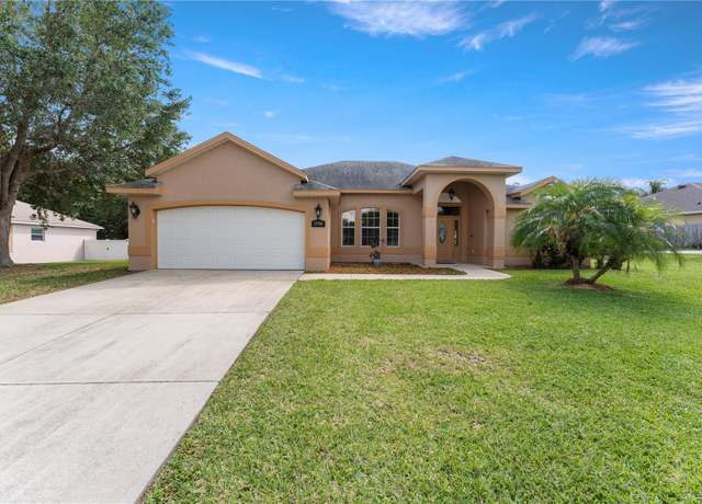 Property at 13336 Biscayne Dr, Grand Island, FL 32735, 3 beds, 2 baths