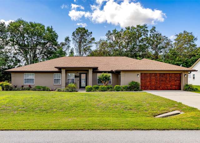Property at 5770 SW 89th Pl, Ocala, FL 34476, 4 beds, 3 baths
