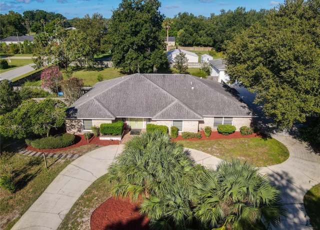 Property at 620 Forest Ln, Deland, FL 32724, 3 beds, 2.5 baths