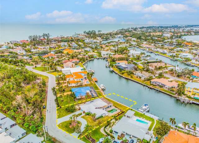 Property at 721 Binnacle Point Dr, Longboat Key, FL 34228, 3 beds, 3 baths