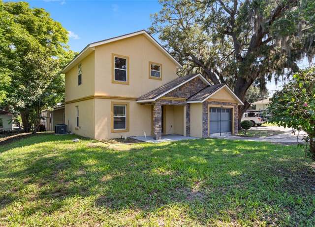 Property at 500 W Oakland Ave, Oakland, FL 34760, 3 beds, 2 baths