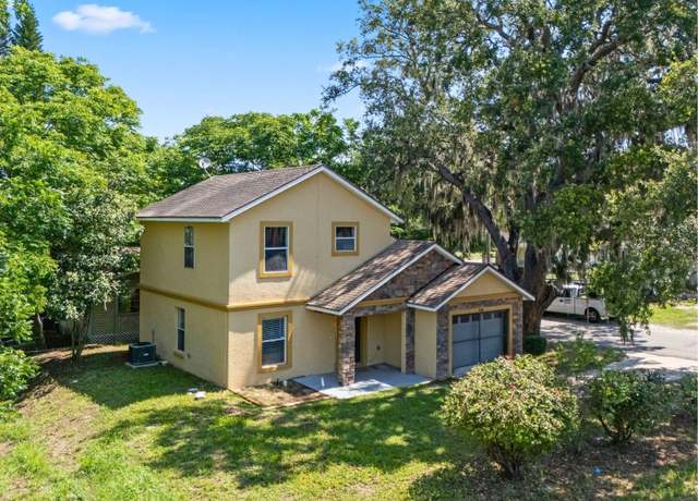 Property at 500 W Oakland Ave, Oakland, FL 34760, 3 beds, 2 baths
