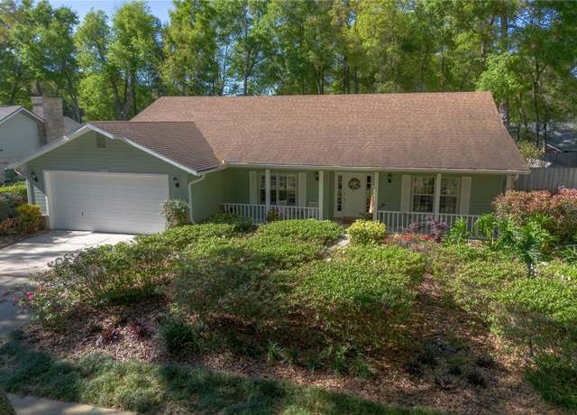 Property at 1628 Bent Oaks Blvd, Deland, FL 32724, 3 beds, 2 baths