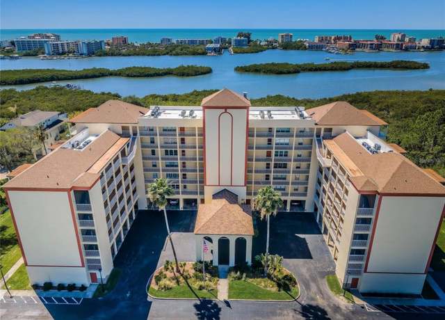 Property at 9000 Commodore Dr #302, Seminole, FL 33776, 2 beds, 2 baths