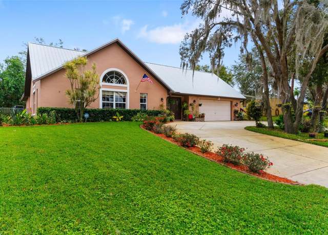 Property at 2725 W Charing Rd, Avon Park, FL 33825, 3 beds, 2.5 baths