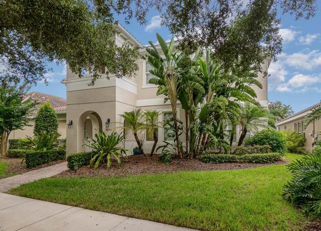 Property at 14640 Porter Rd, Winter Garden, FL 34787, 5 beds, 4.5 baths
