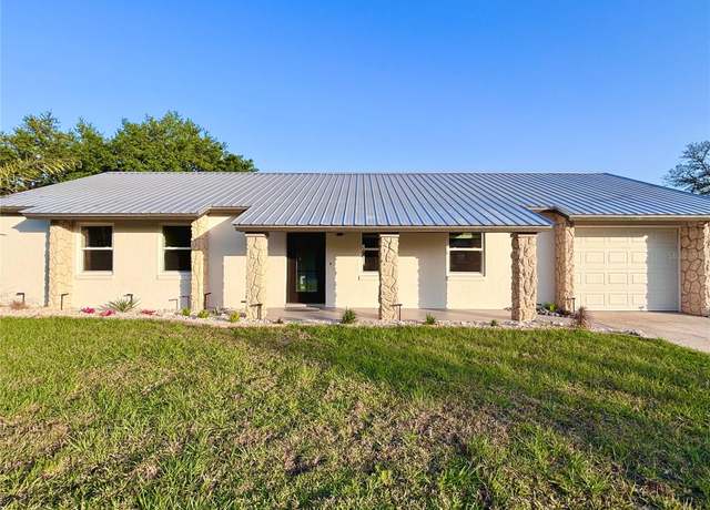 Property at 77 Freeport Ln, Palm Coast, FL 32137, 3 beds, 2 baths